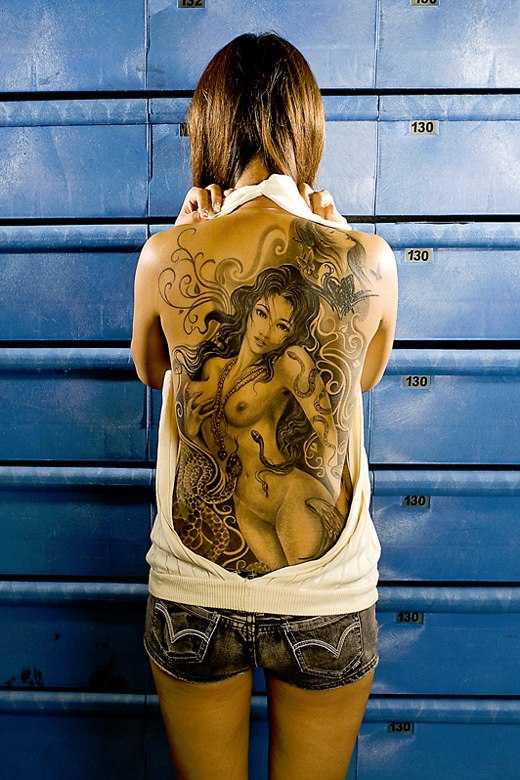 seksowne kobiety tatuaze 1