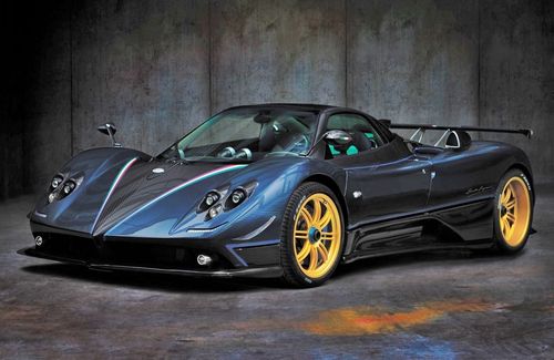 zonda-pagani-tricolore2010