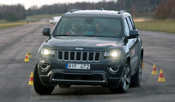 Jeep Grand Cherokee test łosia 2014