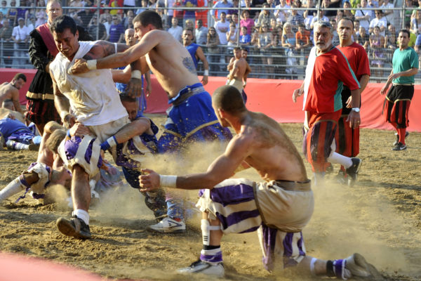 Calcio Storico - połączenie piłki nożnej i rugby