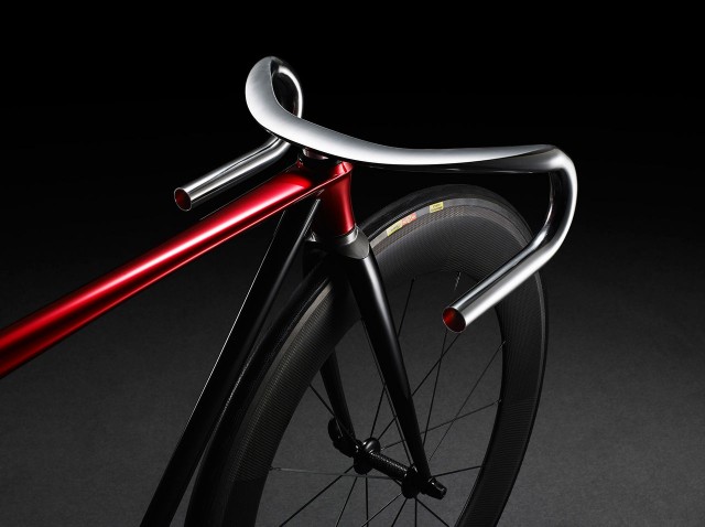 Ultra Minimalist Bicycle by Mazda 1 640x478