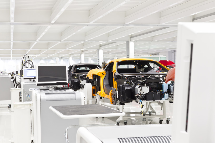 mclaren-production-center-8