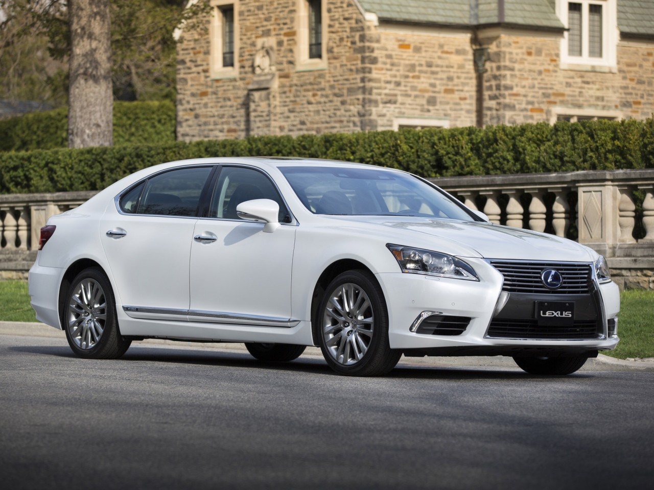 lexus ls 600h 1