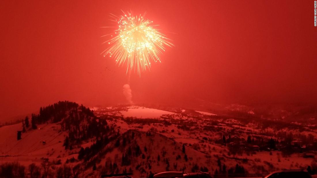 rekord guinessa w wielkości fajerwerku - steamboat springs